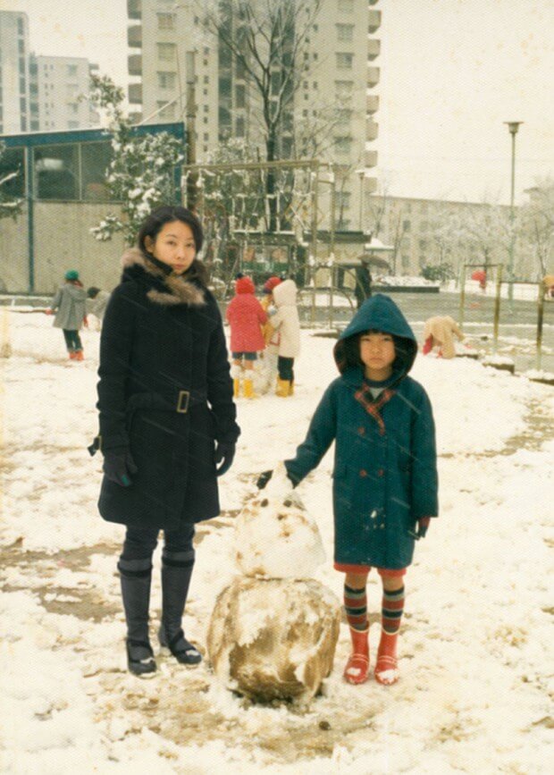 chino-otsuka-inserts-her-adult-self-into-childhood-photos-designboom-22